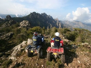 Disfrule del magnífico paisaje de Alta Córcega en Cuatrimoto con Corsicuatrimoto 
